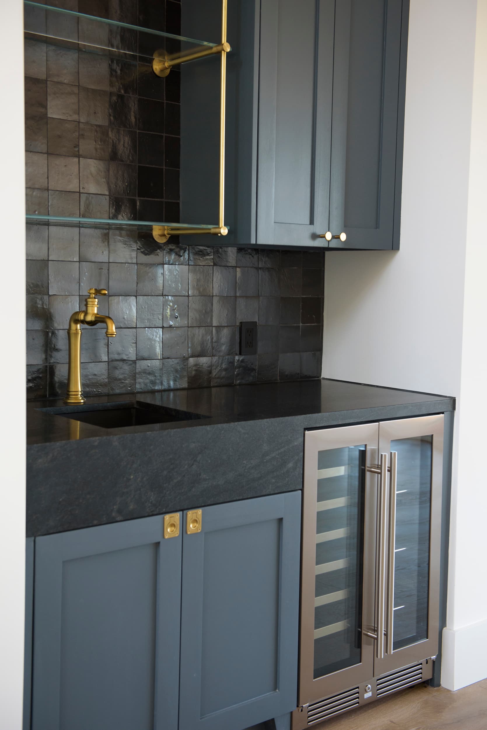 Guyler Residence — image 1