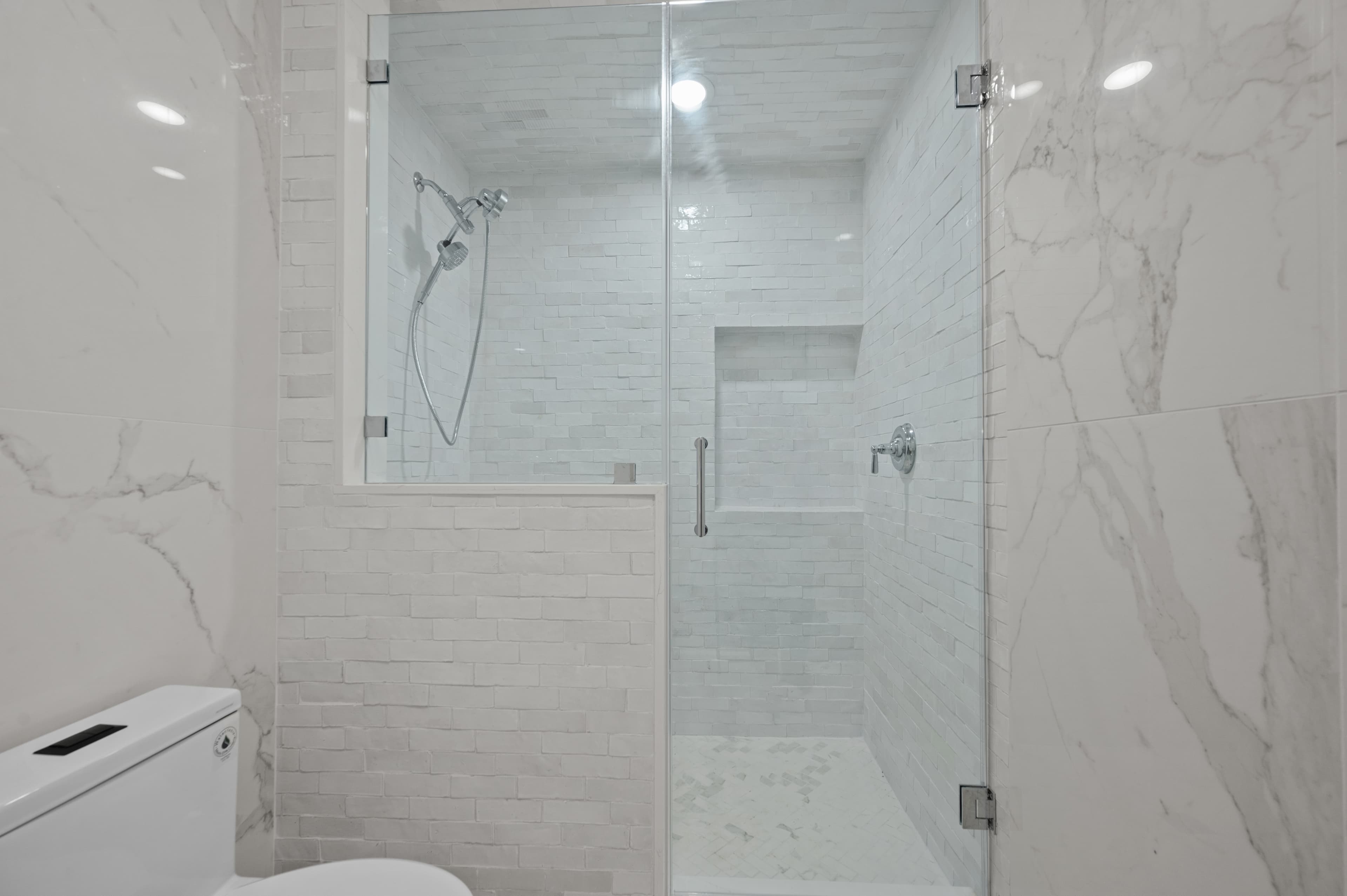 Underwood Residence — image 2