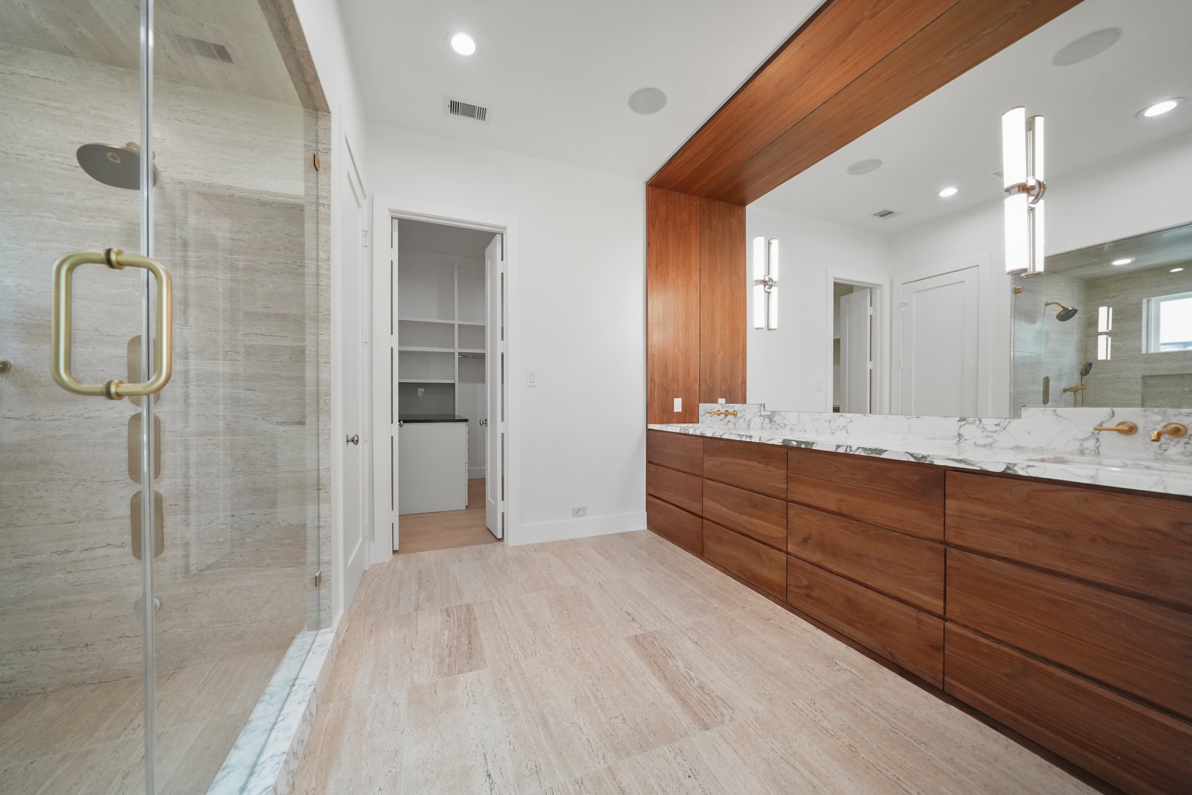 Wedgewood Residence — image 6